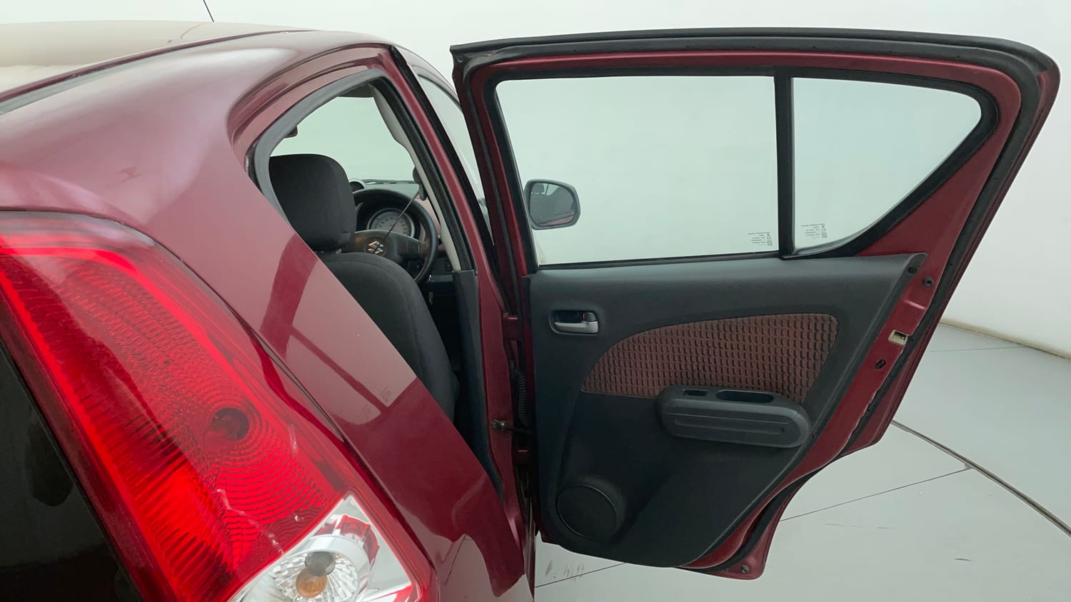 Used 2013 Maruti Suzuki Ritz Vxi BS-IV Petrol Manual interior RIGHT REAR DOOR OPEN VIEW