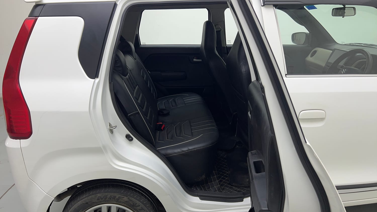 Used 2024 Maruti Suzuki Wagon R VXI 1.0 Petrol Manual interior RIGHT SIDE REAR DOOR CABIN VIEW