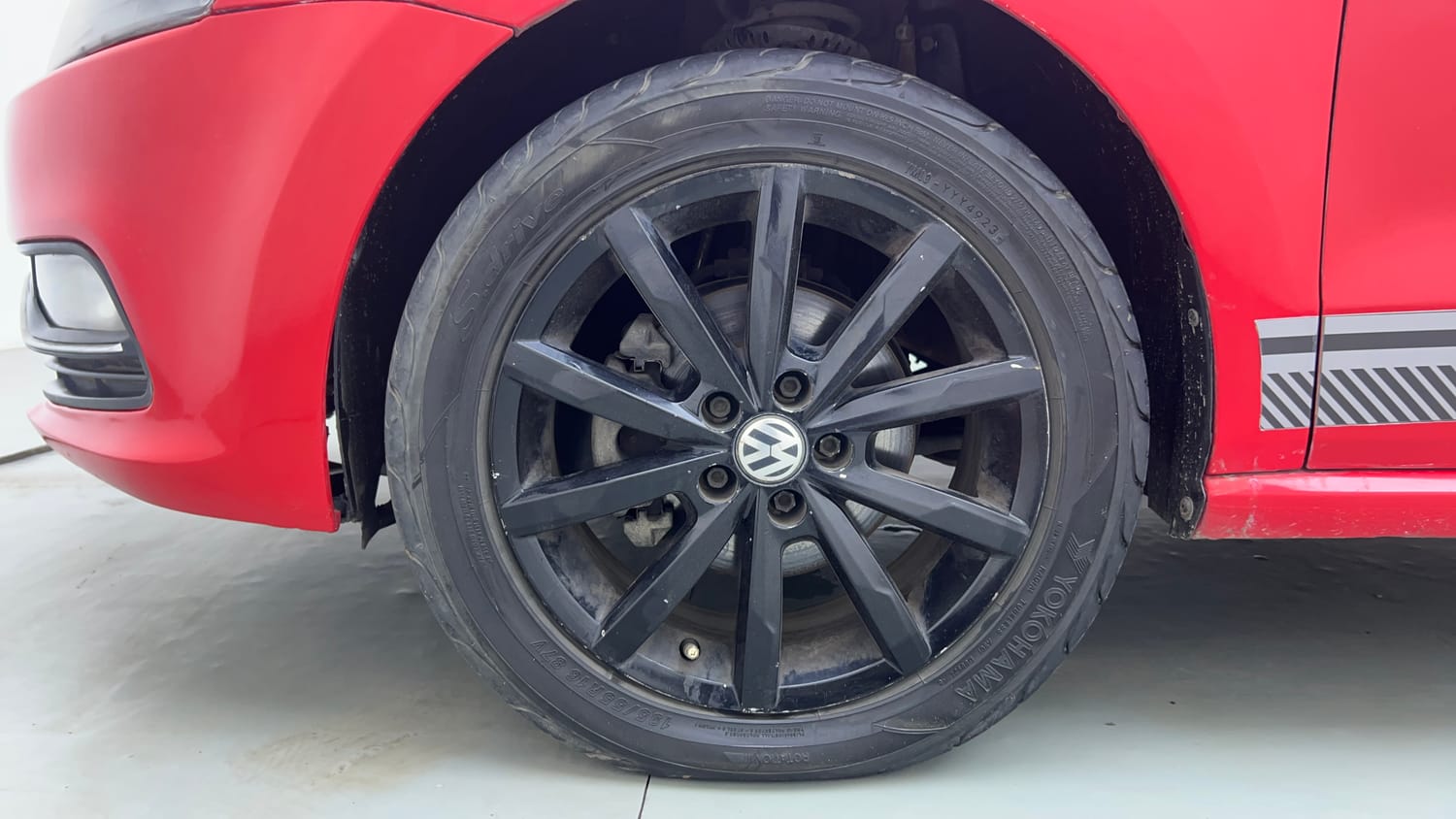 Used 2018 Volkswagen Polo GT TSI Petrol Automatic tyres LEFT FRONT TYRE RIM VIEW