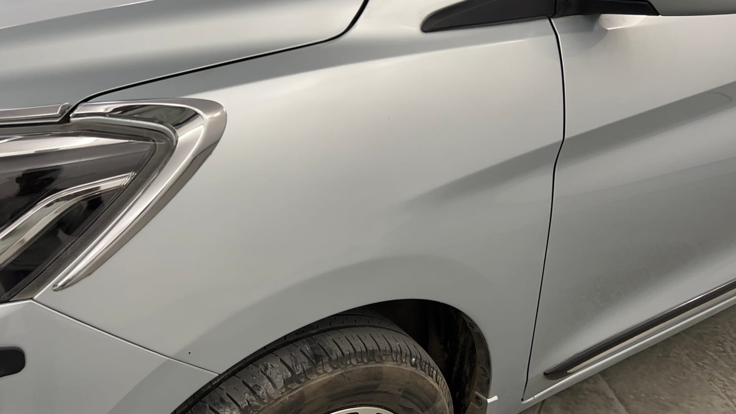 Used 2023 Maruti Suzuki Ertiga ZXi Plus Petrol Manual dents MINOR SCRATCH