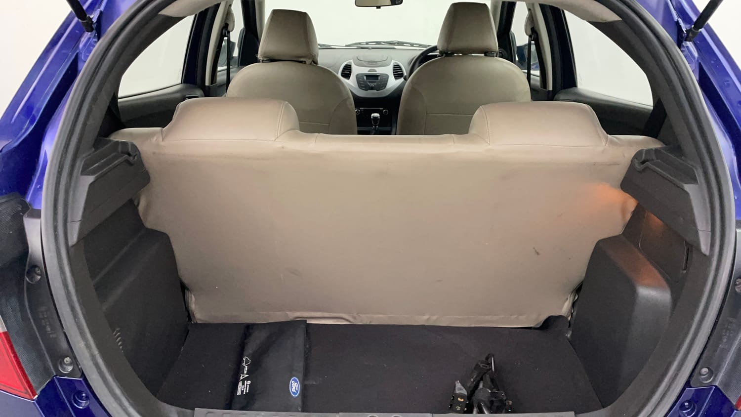 Used 2016 Ford Figo Titanium 1.2 Ti-VCT Petrol Manual interior DICKY INSIDE VIEW