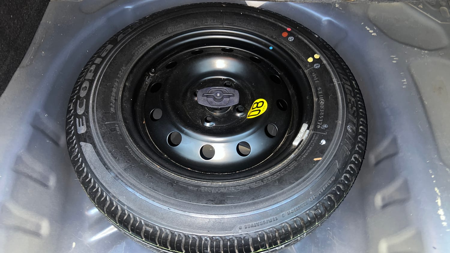 Used 2017 Maruti Suzuki Dzire ZXi Plus AMT Petrol Automatic tyres SPARE TYRE VIEW