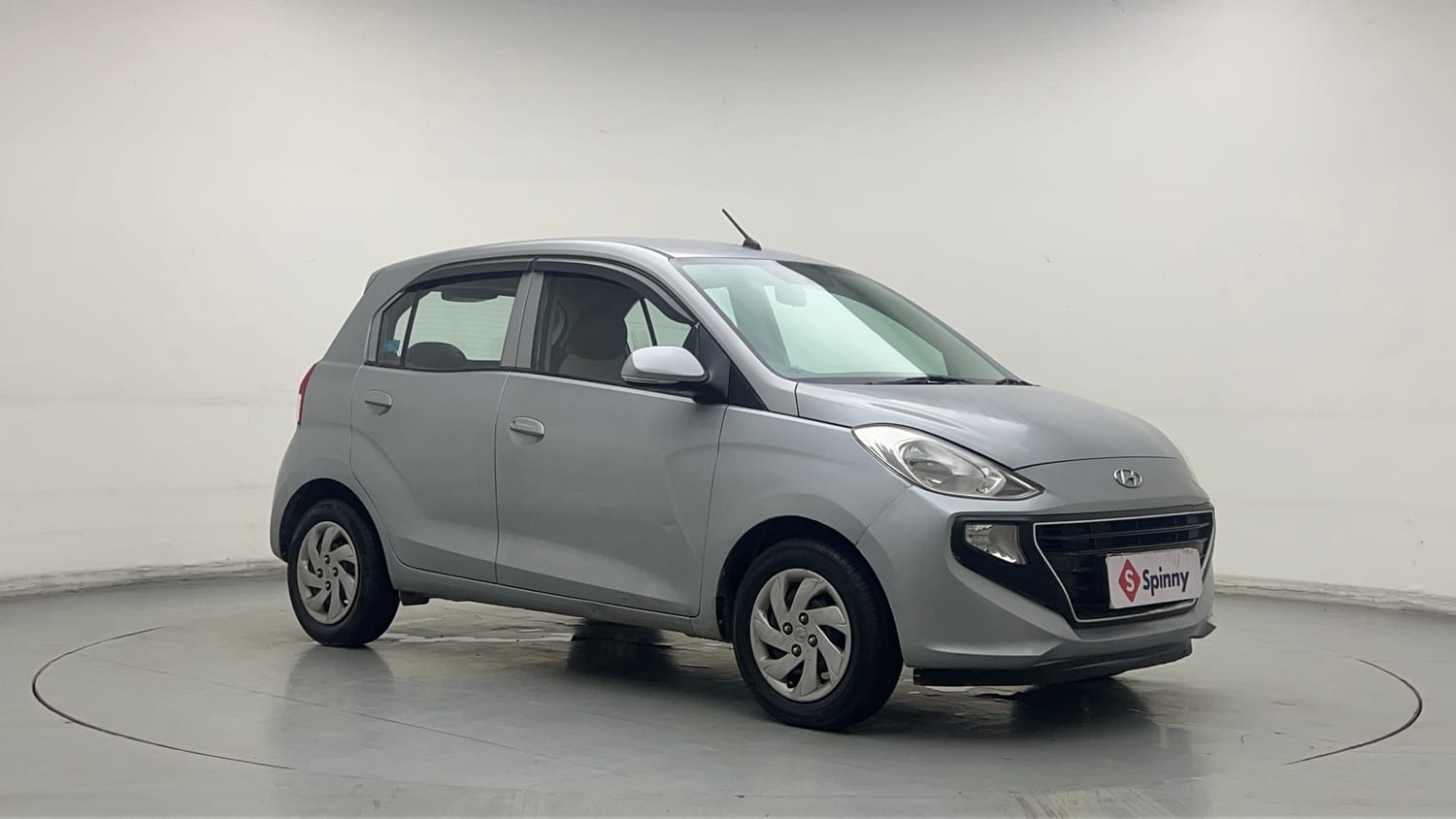 Used 2019 Hyundai Santro Sportz CNG Cng Manual exterior RIGHT FRONT CORNER VIEW