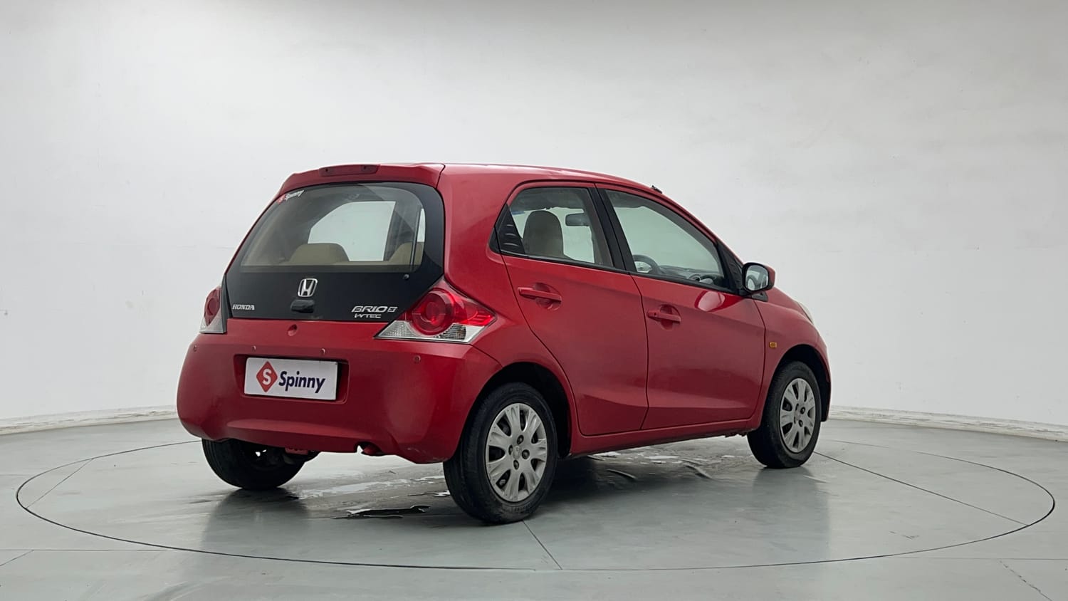 Used 2013 Honda Brio S MT Petrol Manual exterior RIGHT REAR CORNER VIEW