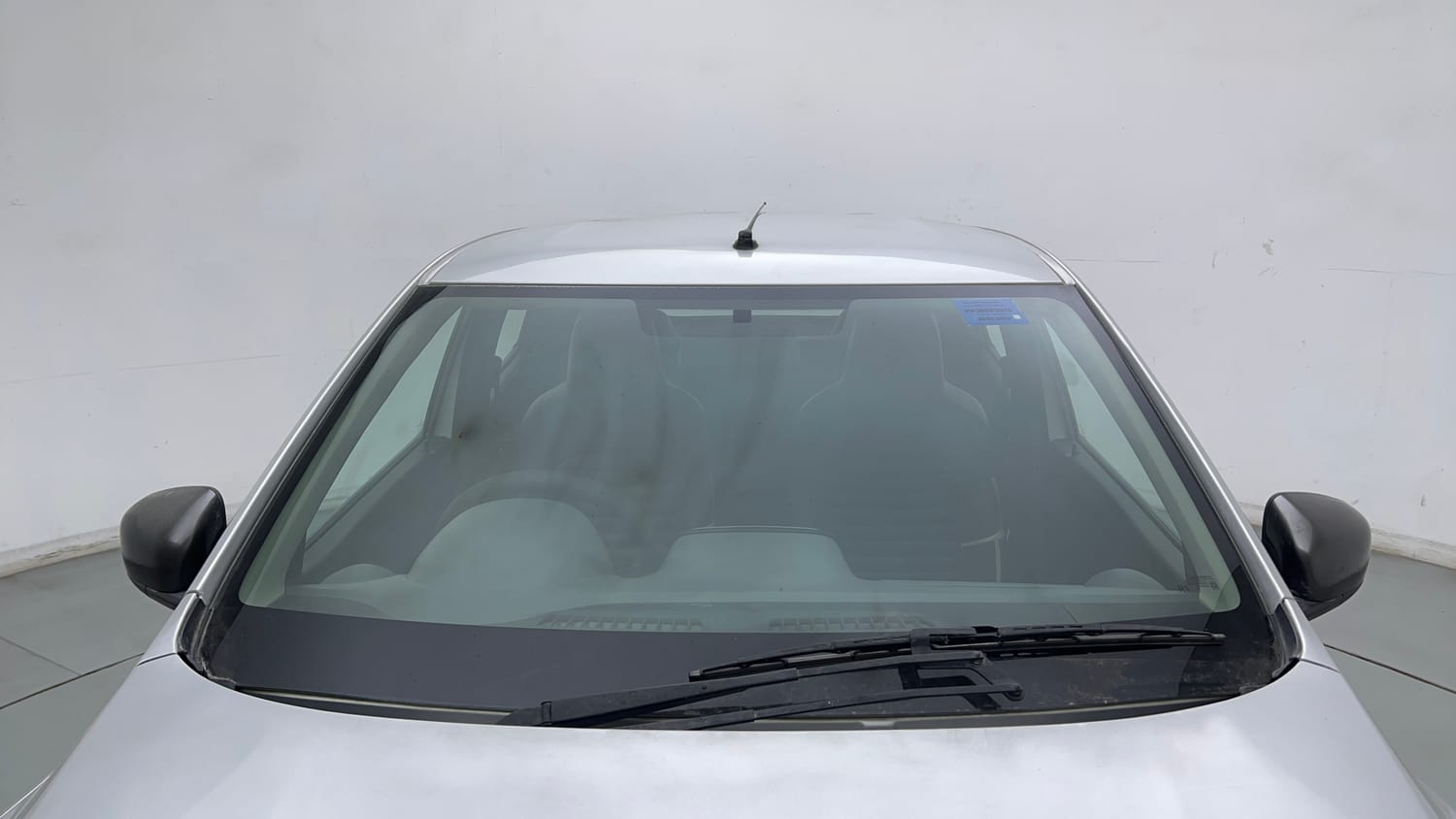 Used 2020 Renault Kwid 1.0 RXT AMT Opt Petrol Automatic exterior FRONT WINDSHIELD VIEW