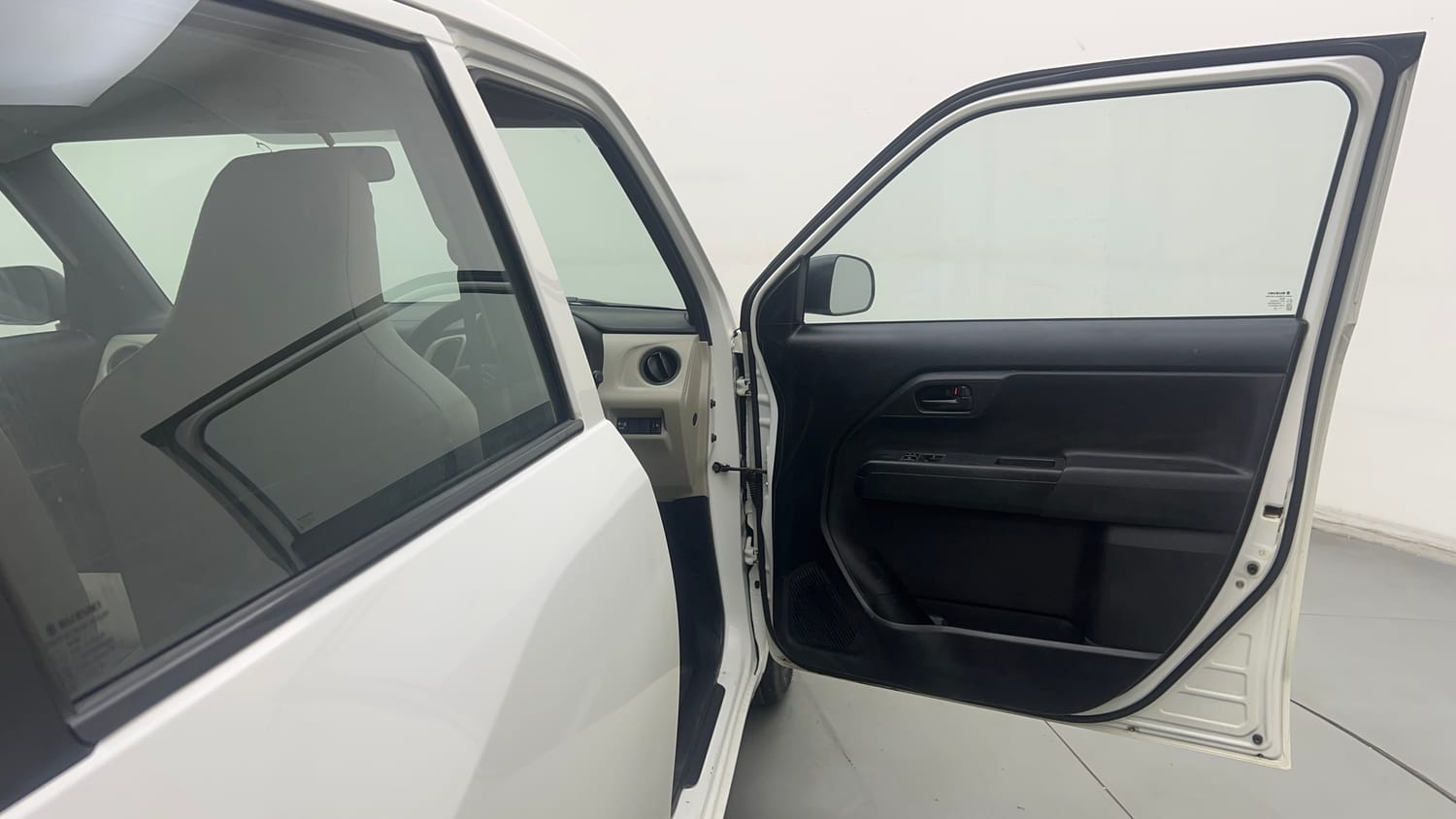 Used 2019 Maruti Suzuki Wagon R LXi 1.0 CNG Cng Manual interior RIGHT FRONT DOOR OPEN VIEW