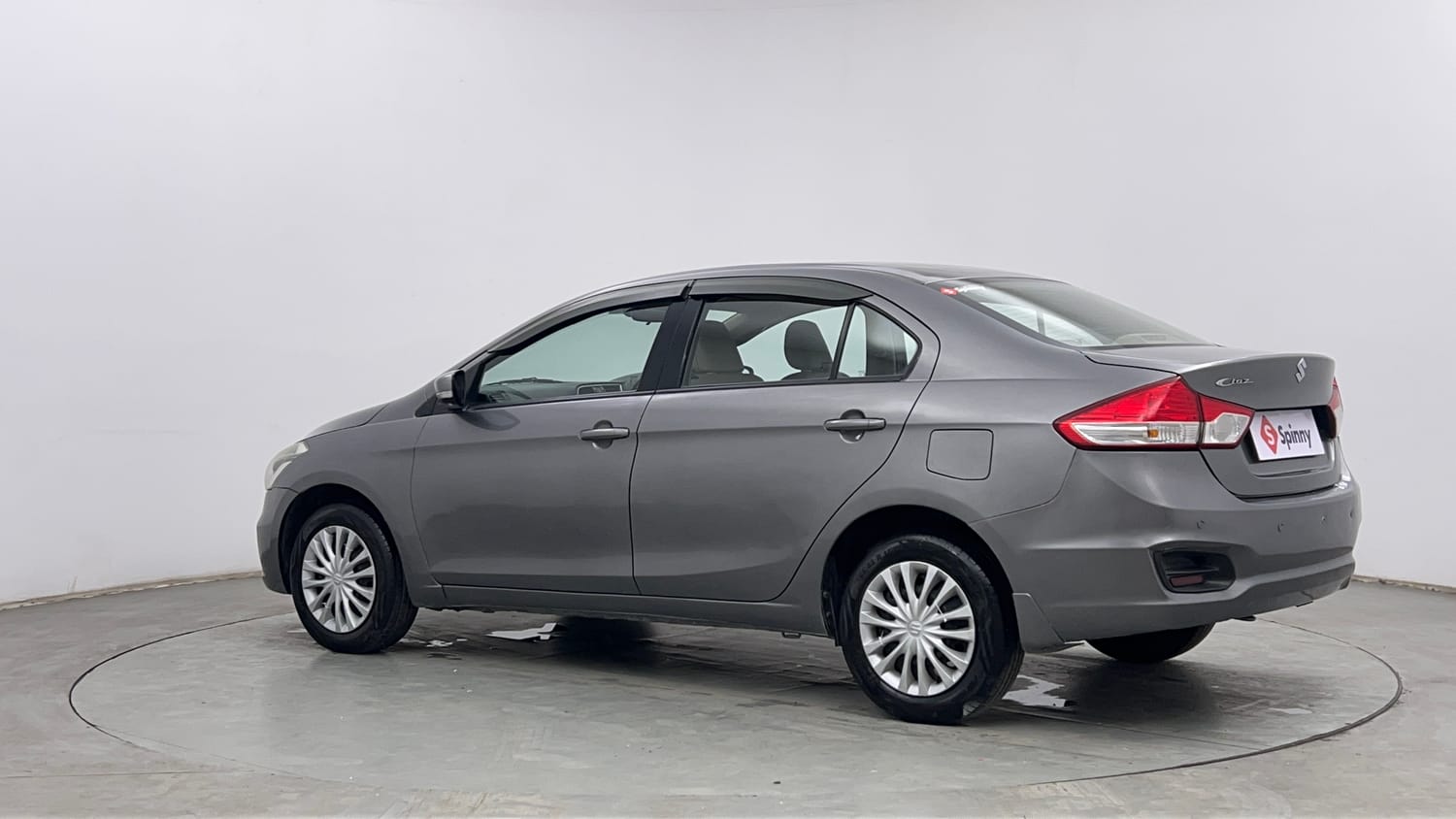 Used 2018 Maruti Suzuki Ciaz Sigma 1.4 MT Petrol Manual exterior LEFT REAR CORNER VIEW