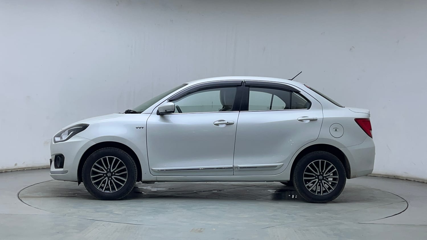 Used 2018 Maruti Suzuki Dzire ZXi Plus AMT Petrol Automatic exterior LEFT SIDE VIEW
