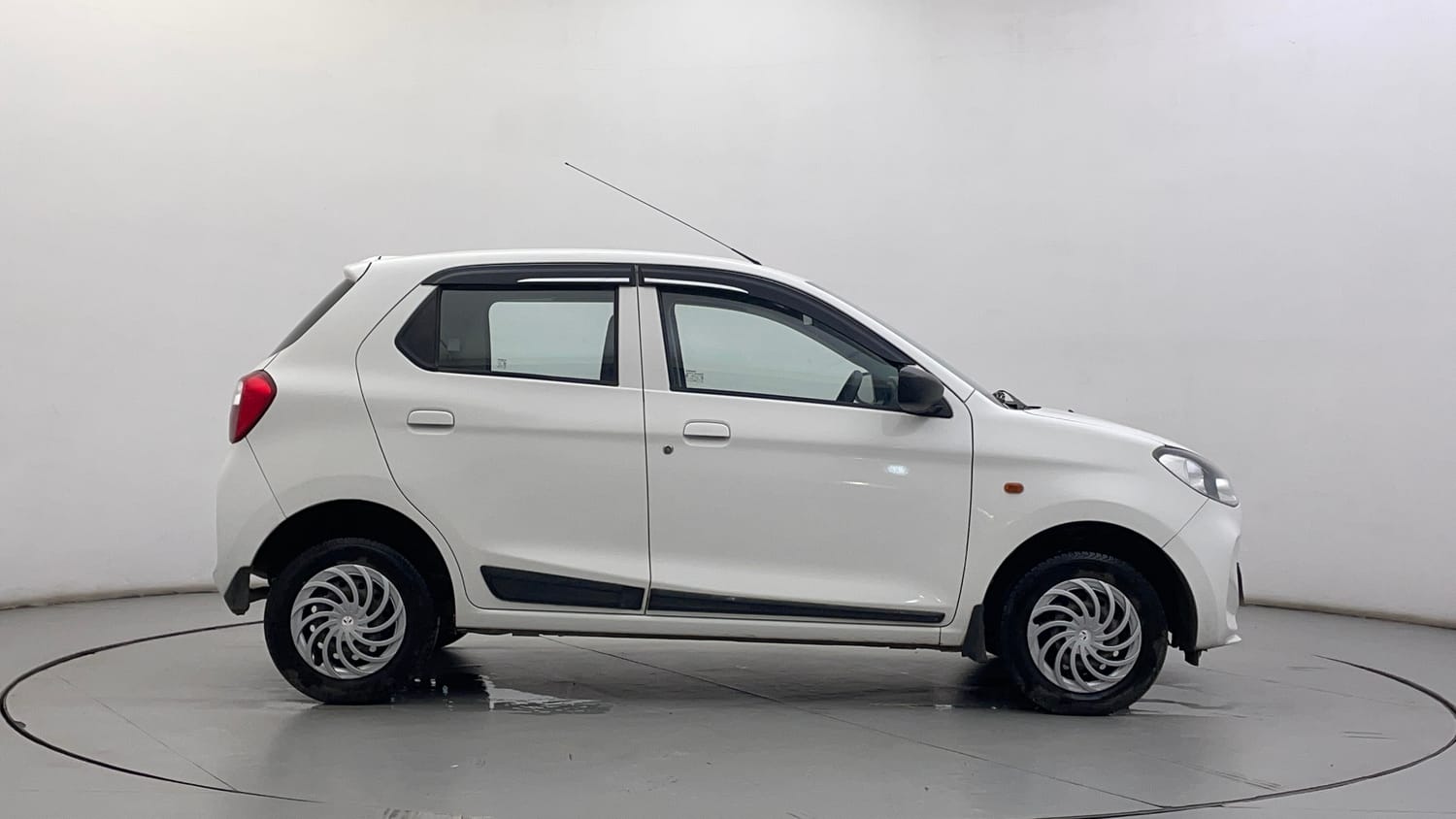 Used 2023 Maruti Suzuki Alto K10 VXi S-CNG Cng Manual exterior RIGHT SIDE VIEW