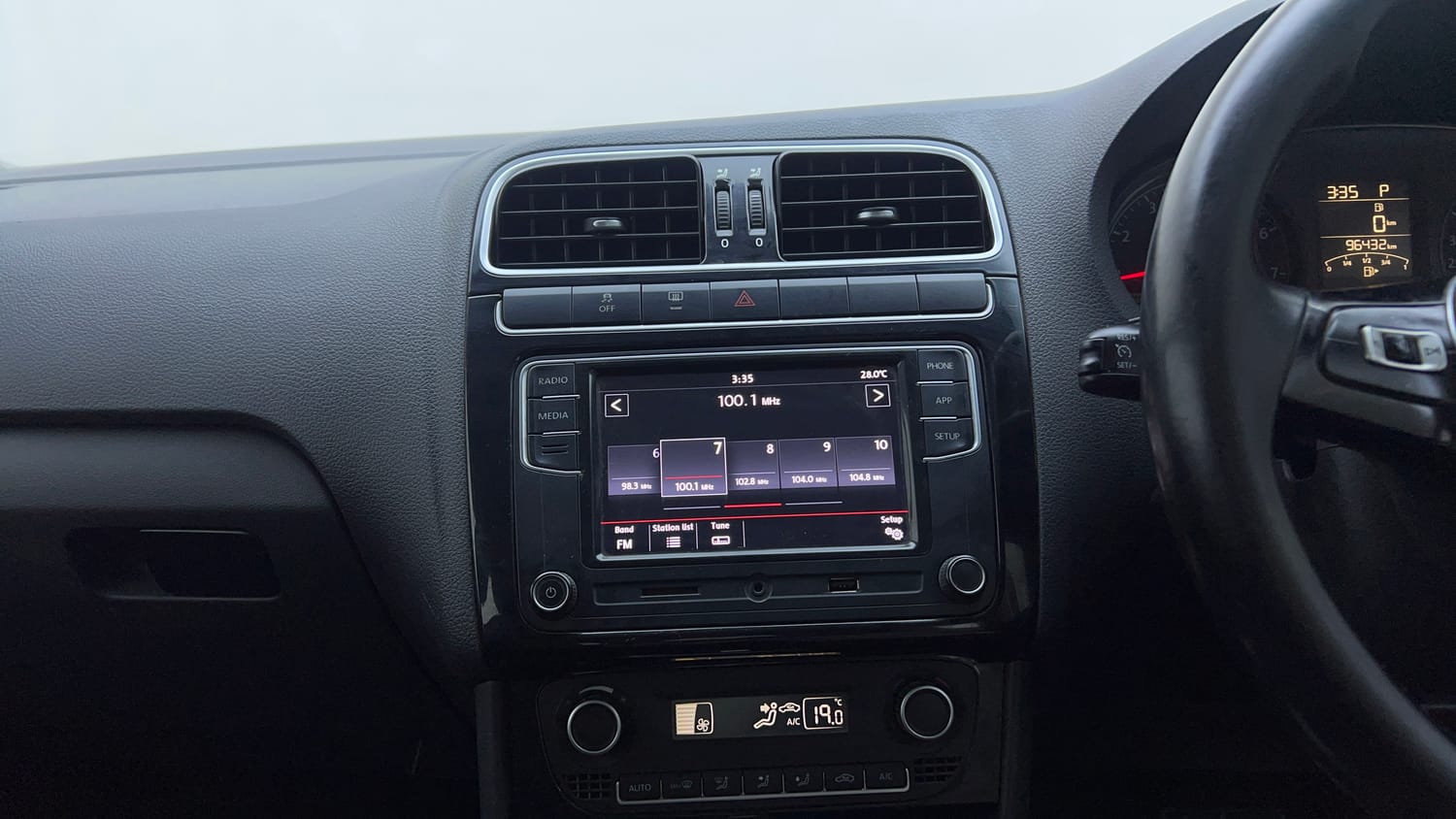 Used 2018 Volkswagen Polo GT TSI Petrol Automatic top_features Integrated (in-dash) music system