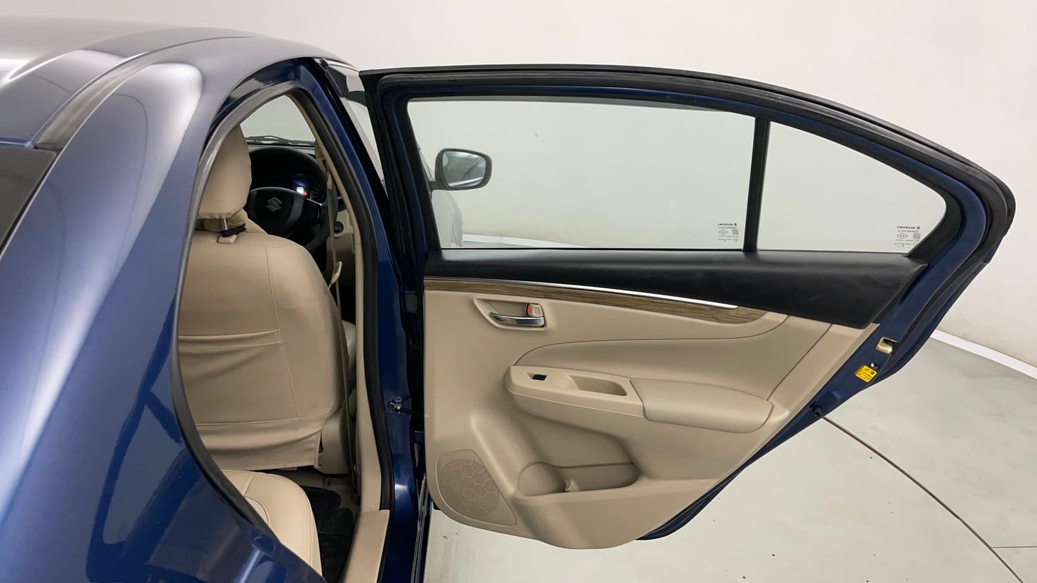 Used 2018 Maruti Suzuki Ciaz Alpha Hybrid 1.5 AT Petrol Automatic interior RIGHT REAR DOOR OPEN VIEW