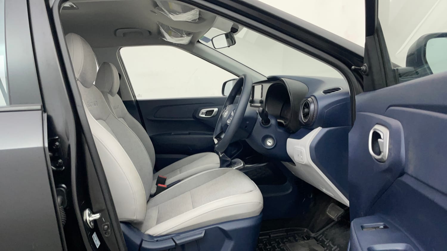 Used 2026 Hyundai Exter 1.2 Kappa Petrol AMT HX 3 Petrol Automatic interior RIGHT SIDE FRONT DOOR CABIN VIEW