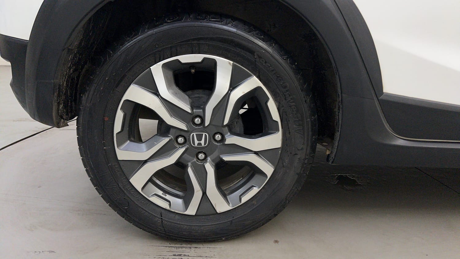Used 2017 Honda WR-V VX MT Diesel Diesel Manual tyres RIGHT REAR TYRE RIM VIEW