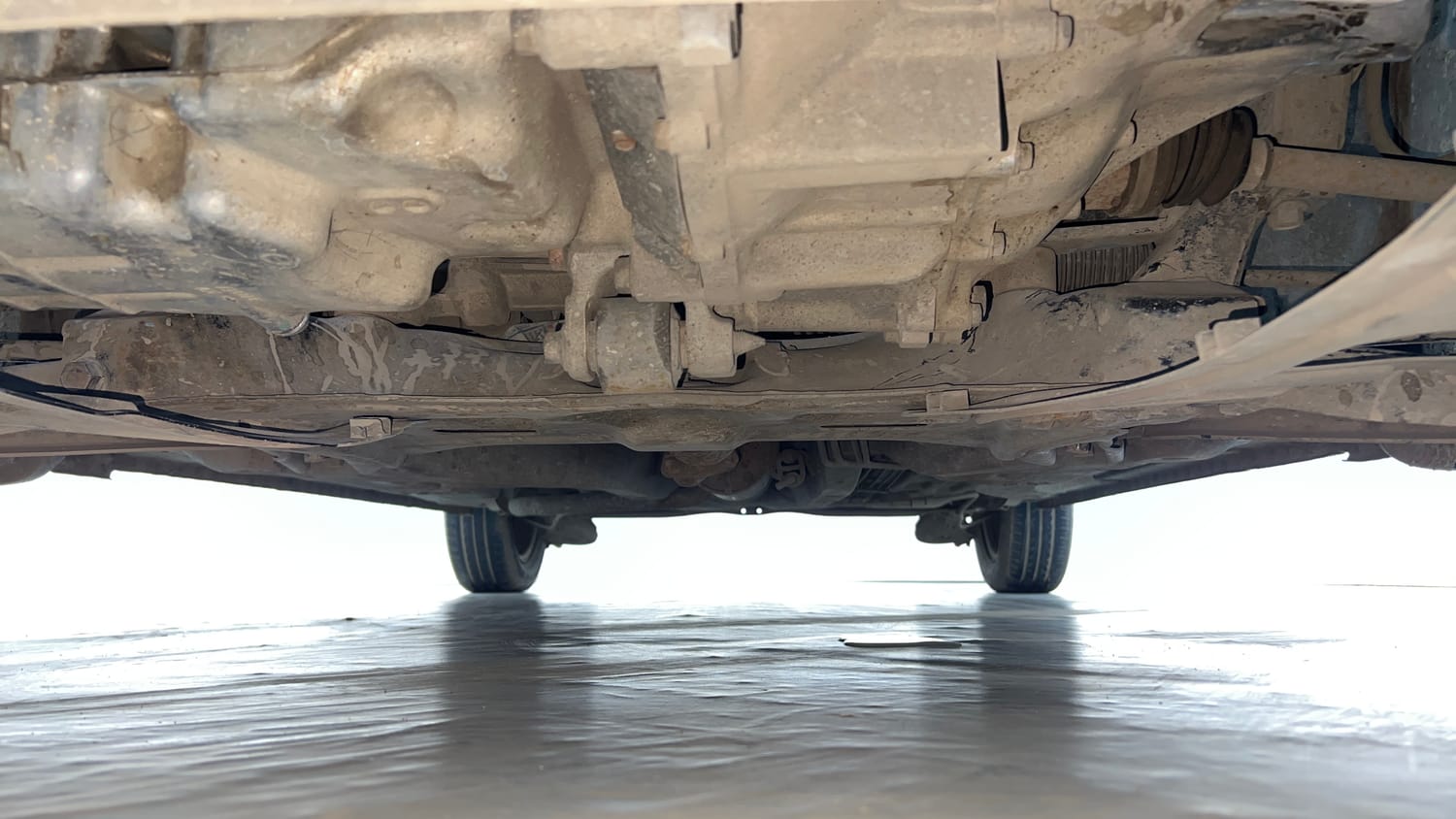 Used 2014 Honda Brio S MT Petrol Manual extra FRONT LEFT UNDERBODY VIEW