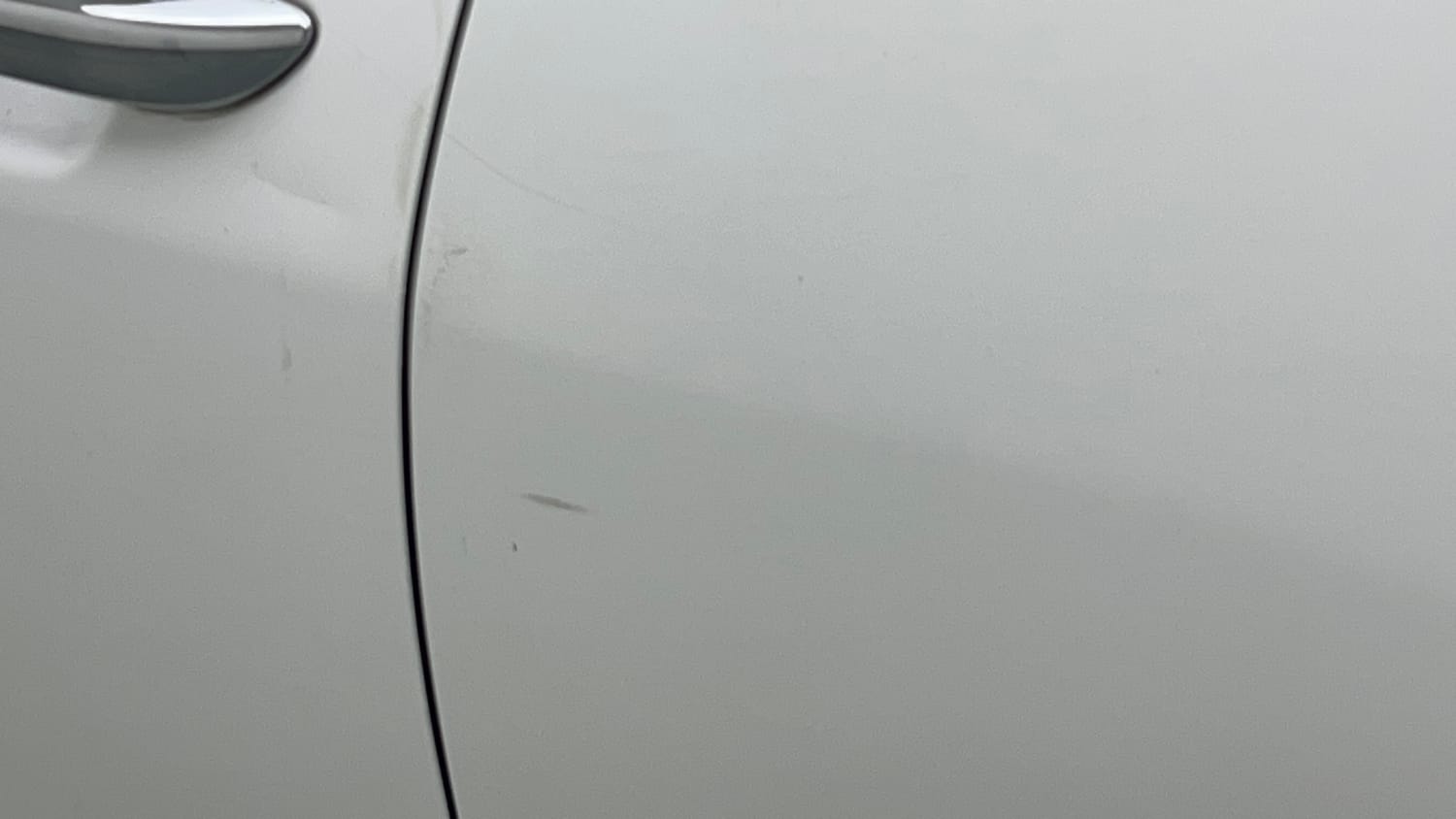 Used 2024 Hyundai Aura SX Plus 1.2 AMT Petrol Petrol Automatic dents MINOR SCRATCH