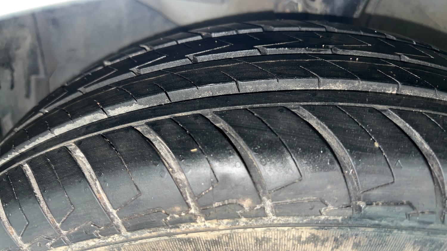Used 2019 Honda Amaze 1.2 V MT Petrol Petrol Manual tyres LEFT FRONT TYRE TREAD VIEW