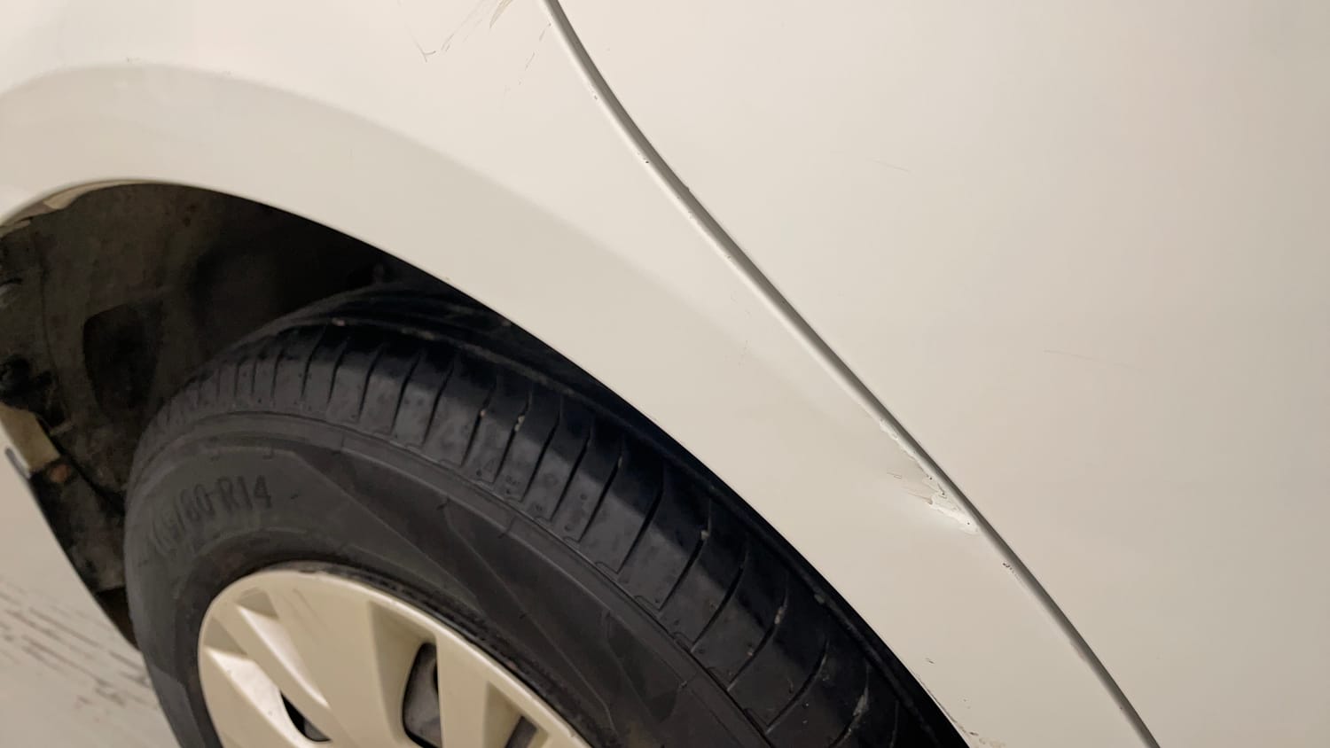 Used 2014 Maruti Suzuki Swift VXi Petrol Manual dents MINOR SCRATCH