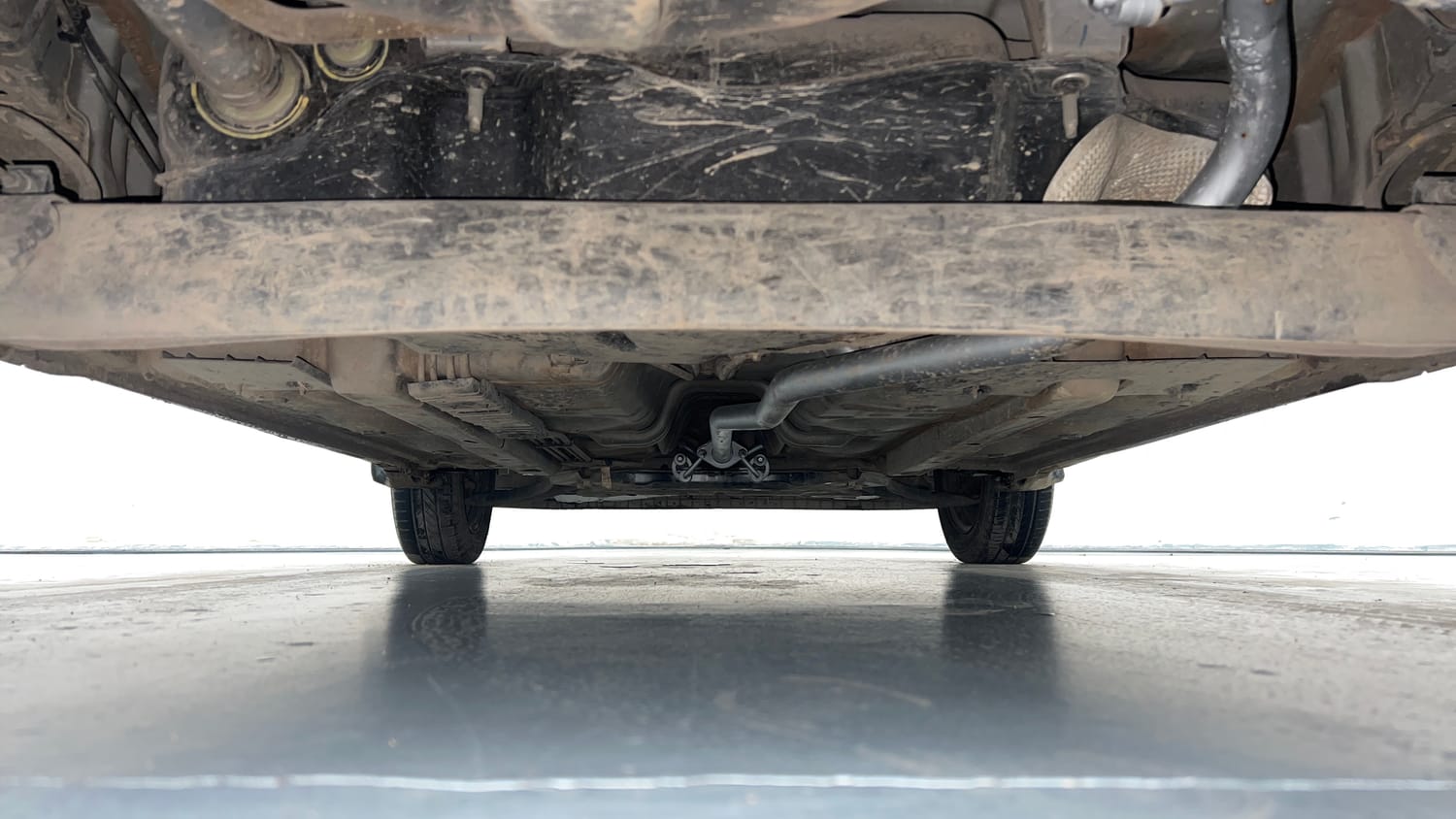 Used 2018 Hyundai Santro Asta Petrol Manual extra REAR UNDERBODY VIEW (TAKEN FROM REAR)