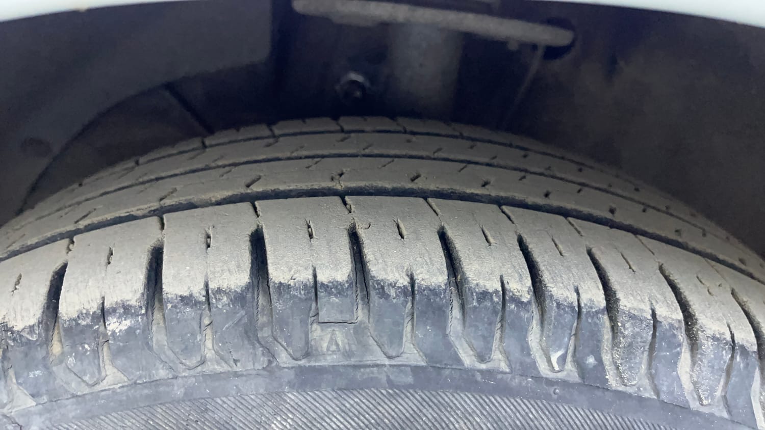Used 2018 Maruti Suzuki Dzire ZXi Plus AMT Petrol Automatic tyres LEFT FRONT TYRE TREAD VIEW