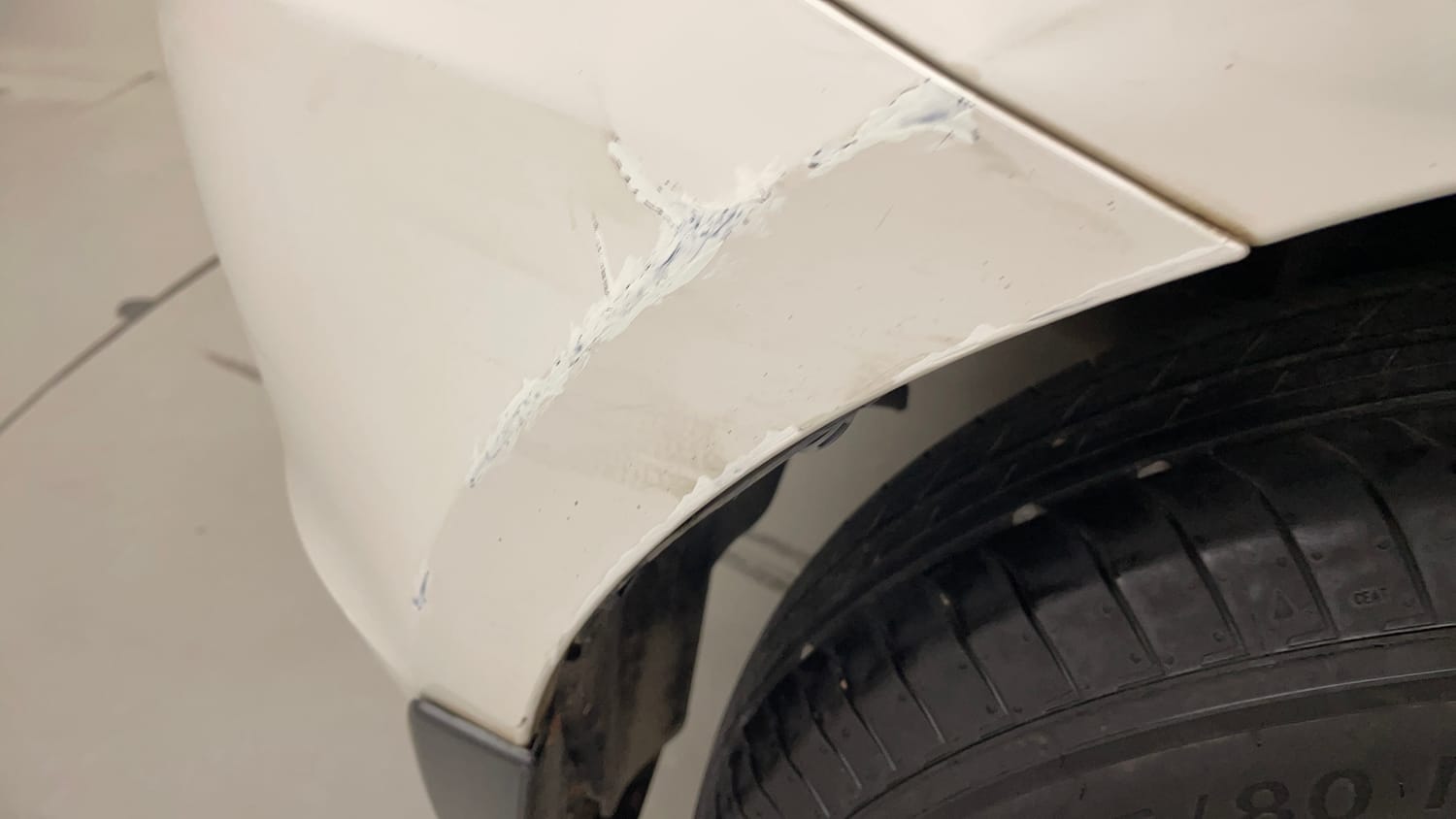 Used 2014 Maruti Suzuki Swift VXi Petrol Manual dents MINOR SCRATCH