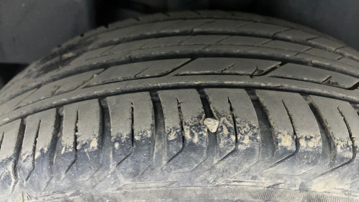Used 2021 Jeep Compass Model S (O) Diesel 4x4 AT Diesel Automatic tyres RIGHT REAR TYRE TREAD VIEW
