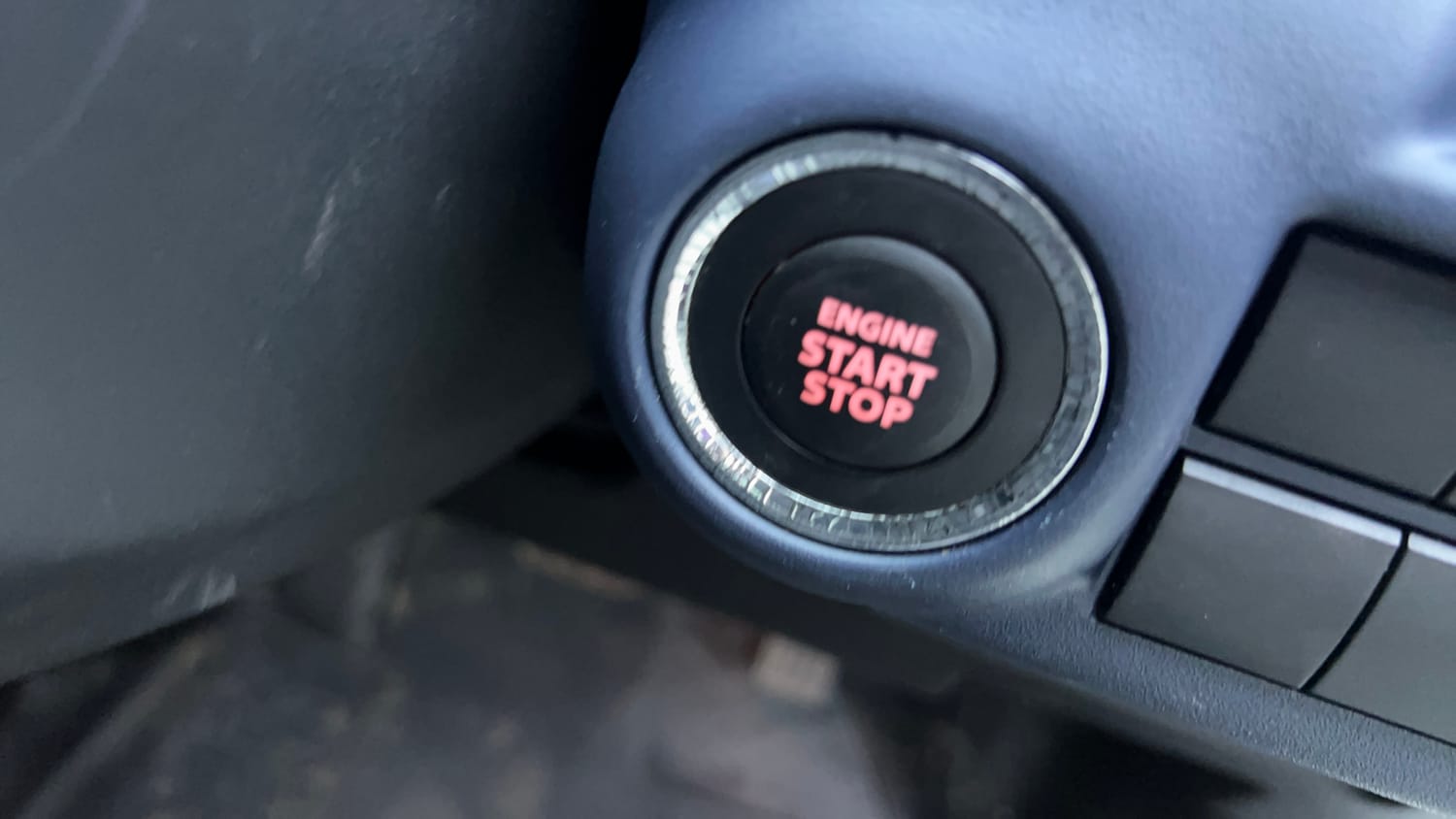 Used 2024 Maruti Suzuki Baleno Alpha AGS Petrol Automatic top_features Keyless start