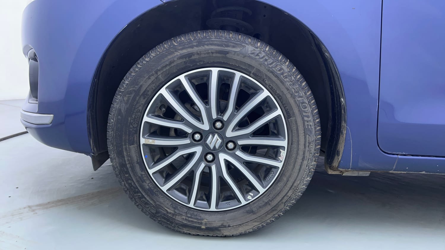 Used 2017 Maruti Suzuki Dzire ZXi Plus AMT Petrol Automatic tyres LEFT FRONT TYRE RIM VIEW