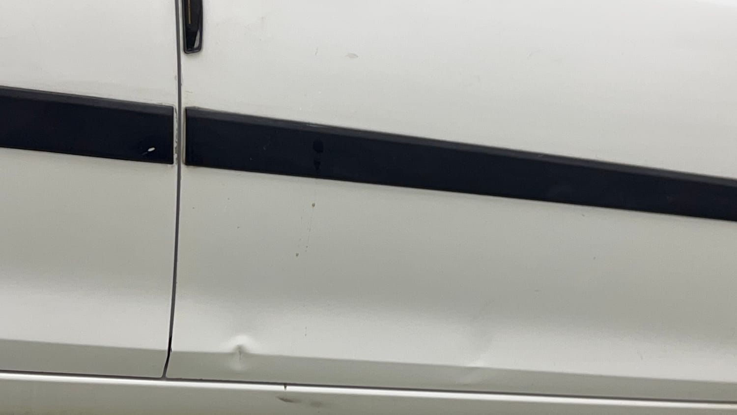 Used 2017 Maruti Suzuki Swift Dzire VXI Petrol Manual dents MINOR DENT