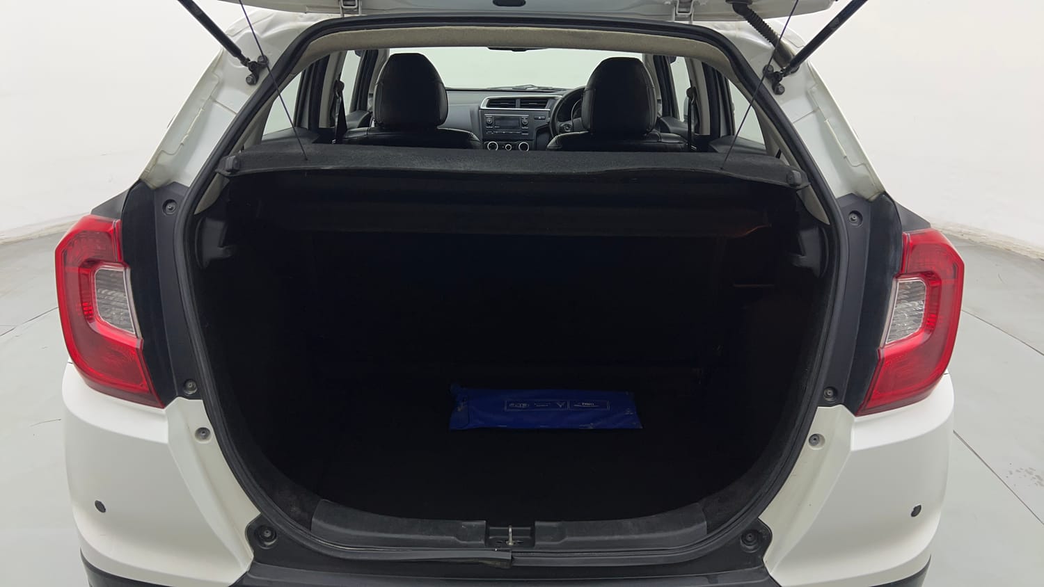 Used 2018 Honda WR-V S MT Petrol Petrol Manual interior DICKY INSIDE VIEW