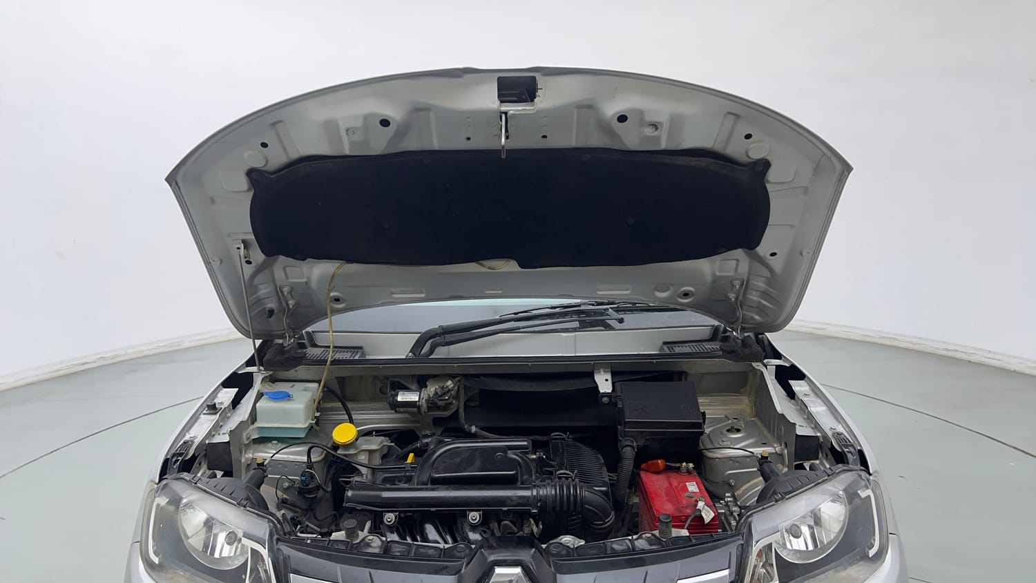 Used 2020 Renault Kwid 1.0 RXT AMT Opt Petrol Automatic engine ENGINE & BONNET OPEN FRONT VIEW
