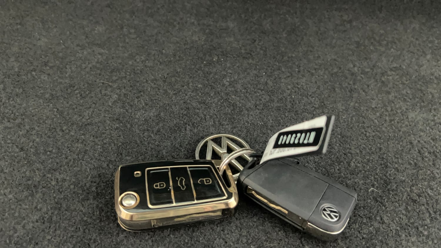 Used 2022 Volkswagen Taigun Topline 1.0 TSI MT Petrol Manual extra CAR KEY VIEW