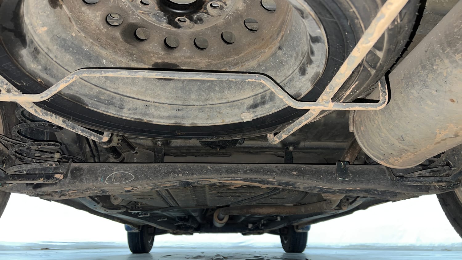 Used 2018 Maruti Suzuki New Ertiga ZXi AT Petrol Automatic extra REAR UNDERBODY VIEW (TAKEN FROM REAR)