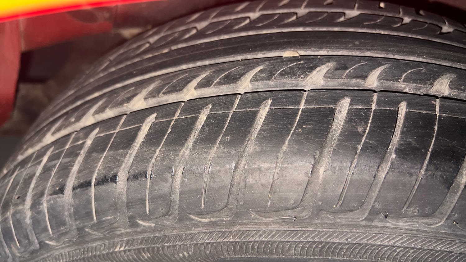 Used 2013 Honda Brio S MT Petrol Manual tyres LEFT REAR TYRE TREAD VIEW