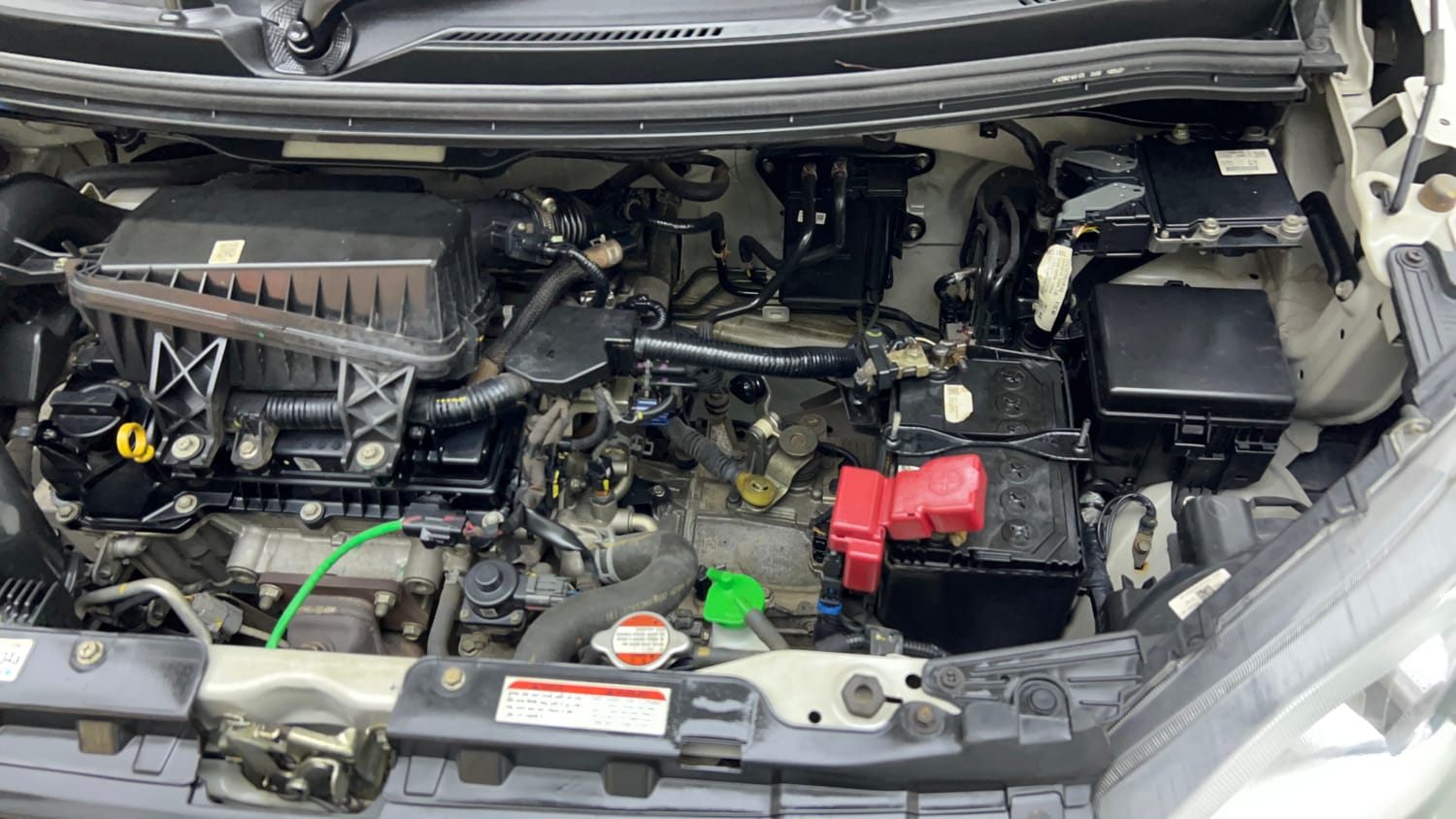 Used 2024 Maruti Suzuki Wagon R VXI 1.0 Petrol Manual engine ENGINE LEFT SIDE VIEW
