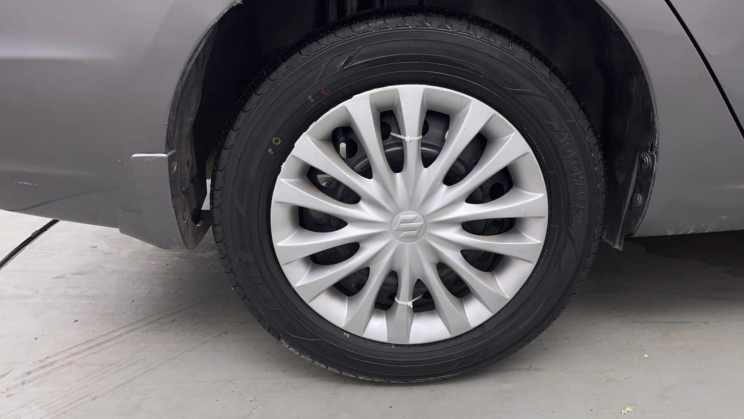 Used 2018 Maruti Suzuki Ciaz Sigma 1.4 MT Petrol Manual tyres RIGHT REAR TYRE RIM VIEW