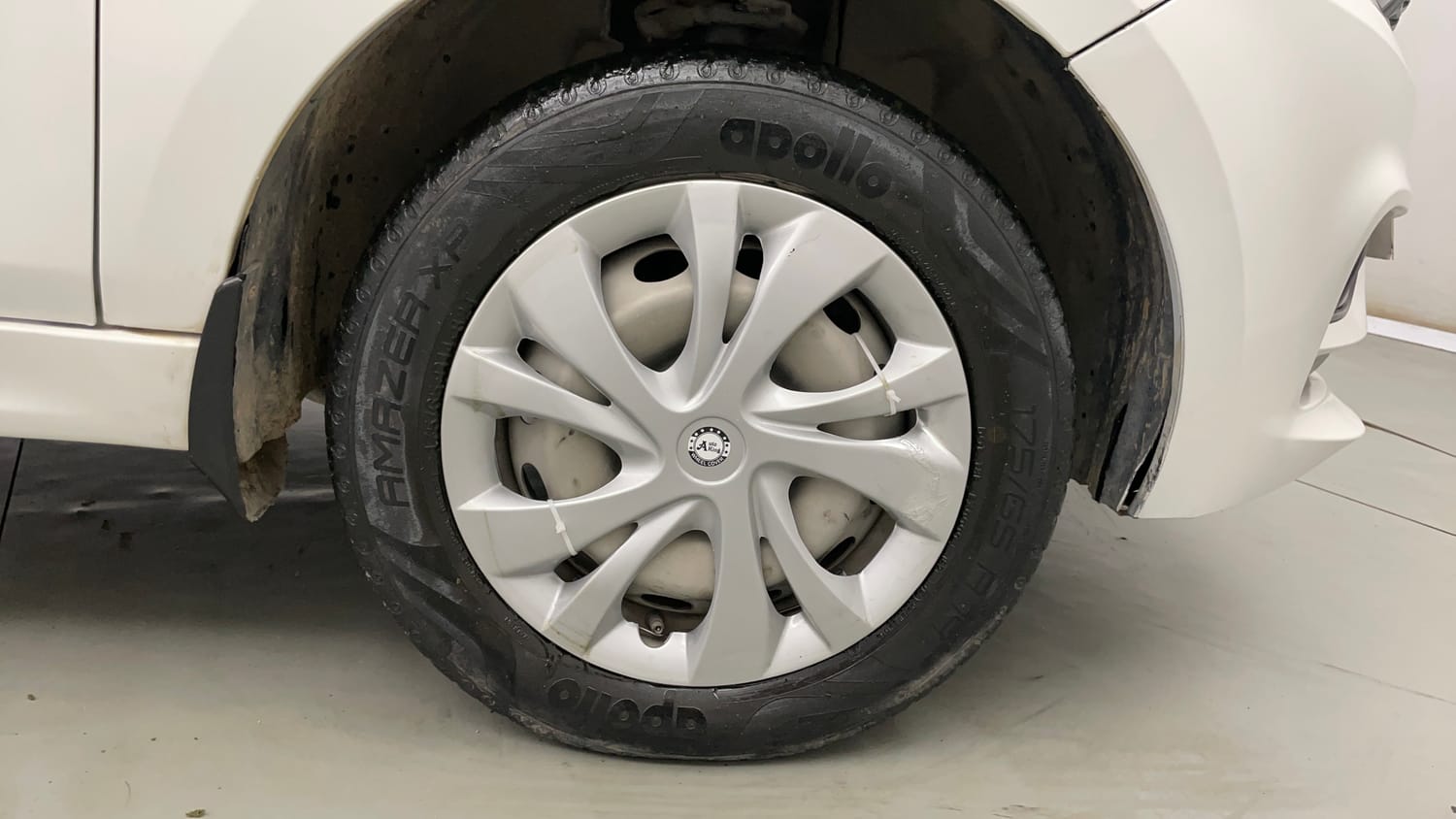 Used 2021 Tata Tiago XE Petrol Manual tyres RIGHT FRONT TYRE RIM VIEW