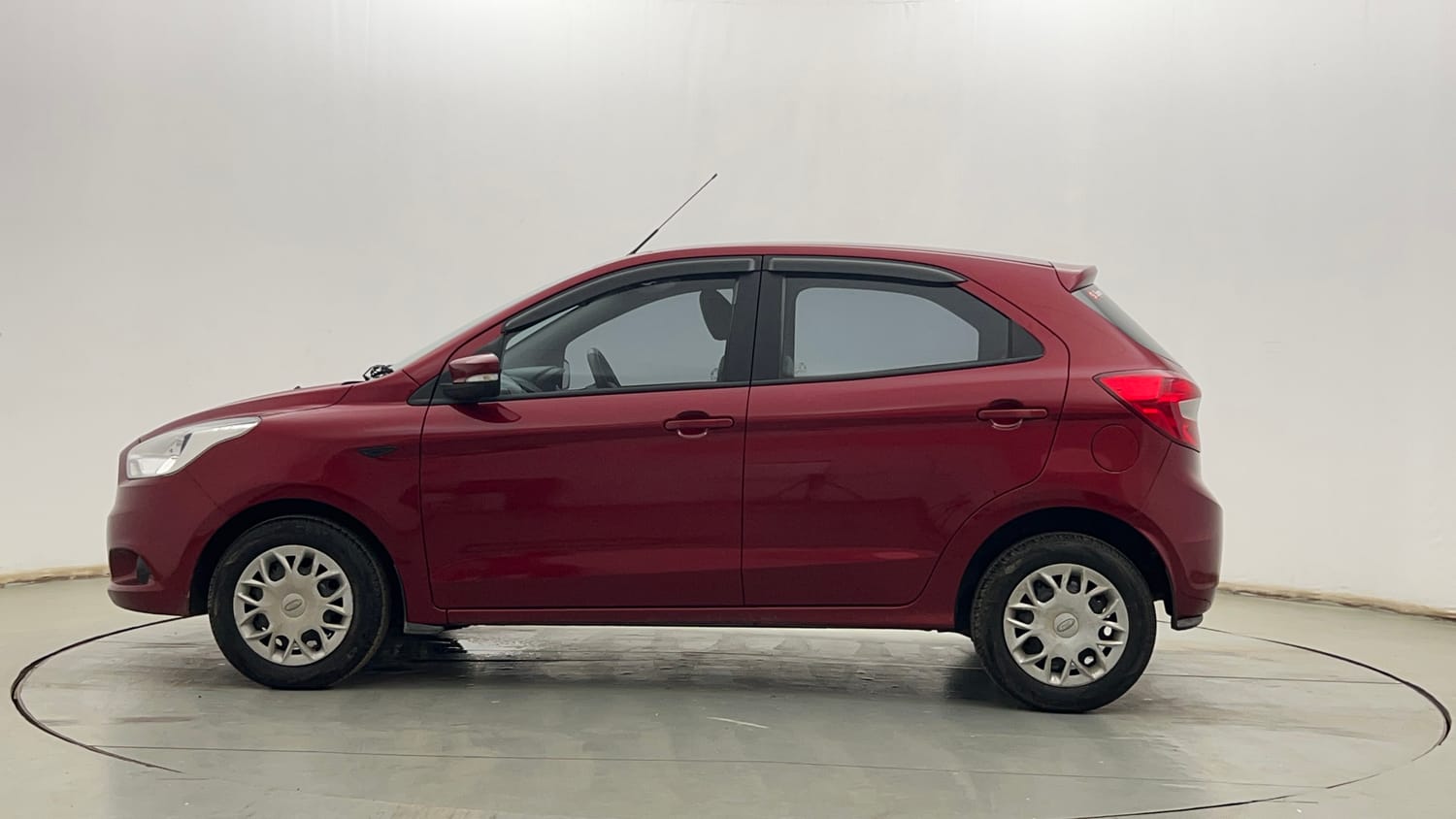 Used 2018 Ford Figo Trend 1.2 Ti-VCT Petrol Manual exterior LEFT SIDE VIEW
