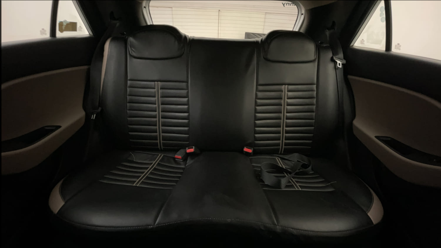 Used 2020 Hyundai Elite i20 Sportz Plus 1.2 Petrol Manual interior REAR SEAT CONDITION VIEW