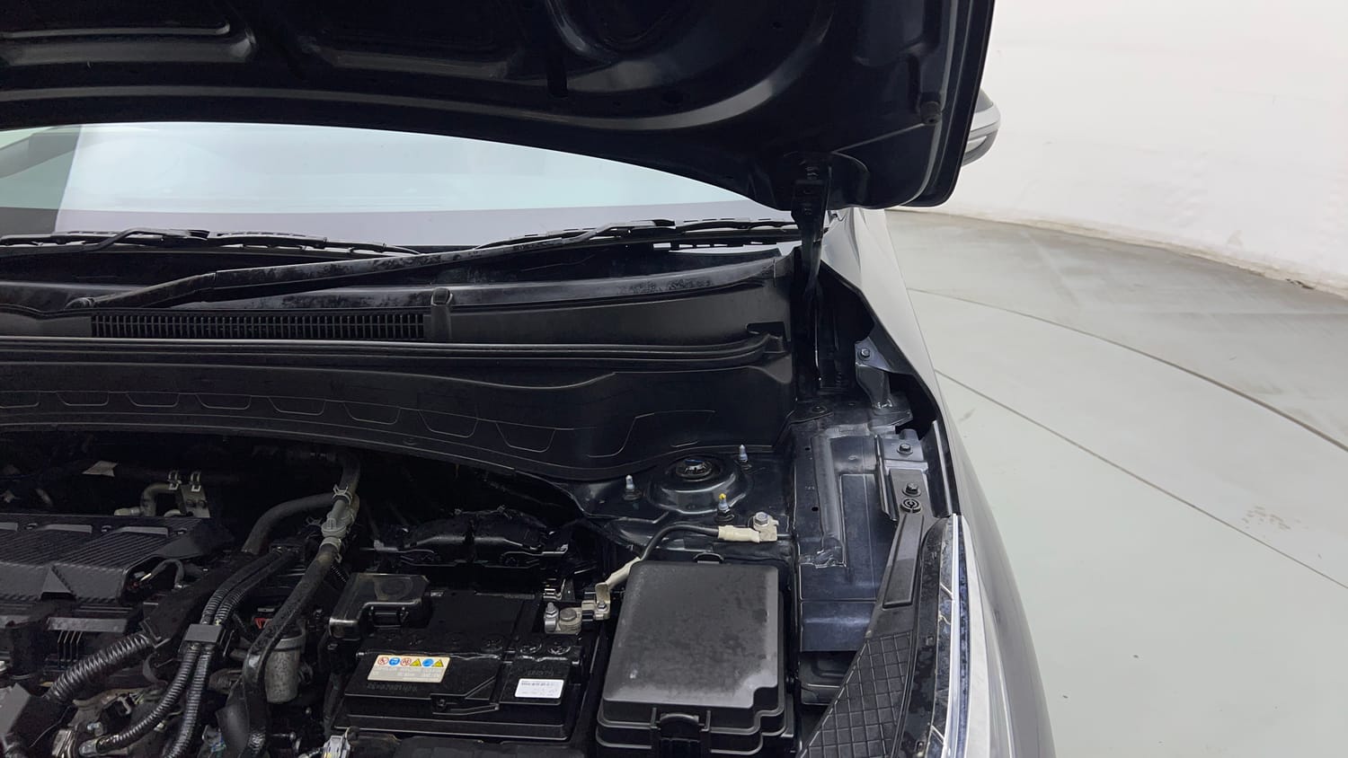Used 2021 kia Seltos HTX 1.5 IVT Petrol Automatic engine ENGINE LEFT SIDE HINGE & APRON VIEW