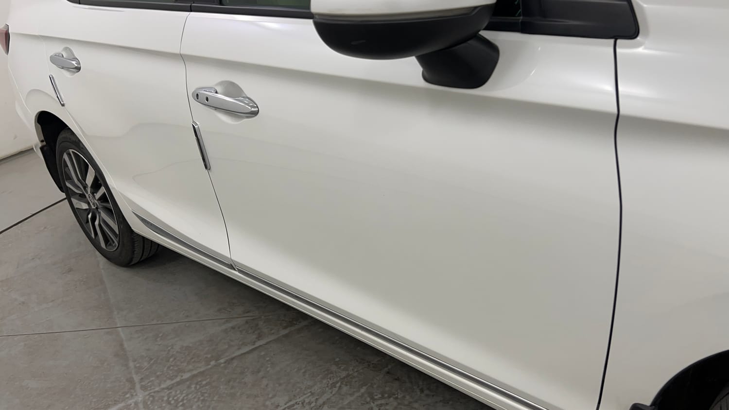 Used 2023 Honda City ZX CVT Petrol Petrol Automatic dents MINOR SCRATCH