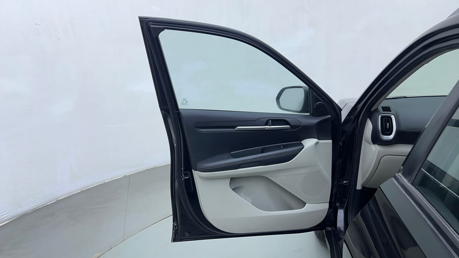 Used 2020 Kia Sonet HTX 1.0 iMT Petrol Manual interior LEFT FRONT DOOR OPEN VIEW