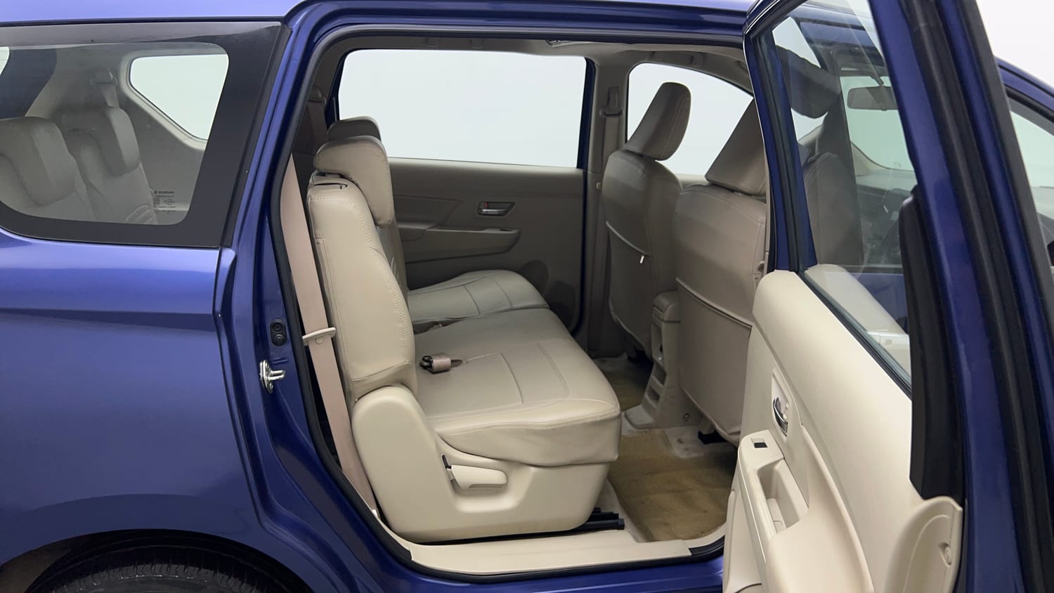Used 2018 Maruti Suzuki New Ertiga ZXi AT Petrol Automatic interior RIGHT SIDE REAR DOOR CABIN VIEW