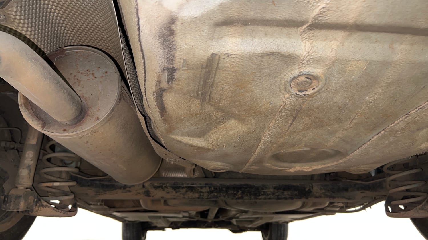Used 2016 Skoda Rapid 1.5 TDI CR Style Plus AT Diesel Automatic extra REAR UNDERBODY VIEW (TAKEN FROM REAR)