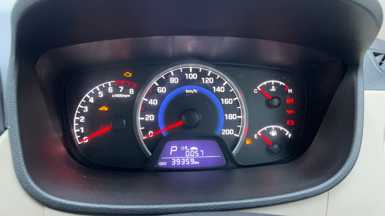 Used 2017 Hyundai Grand i10 Magna AT 1.2 Kappa VTVT Petrol Automatic interior CLUSTERMETER VIEW