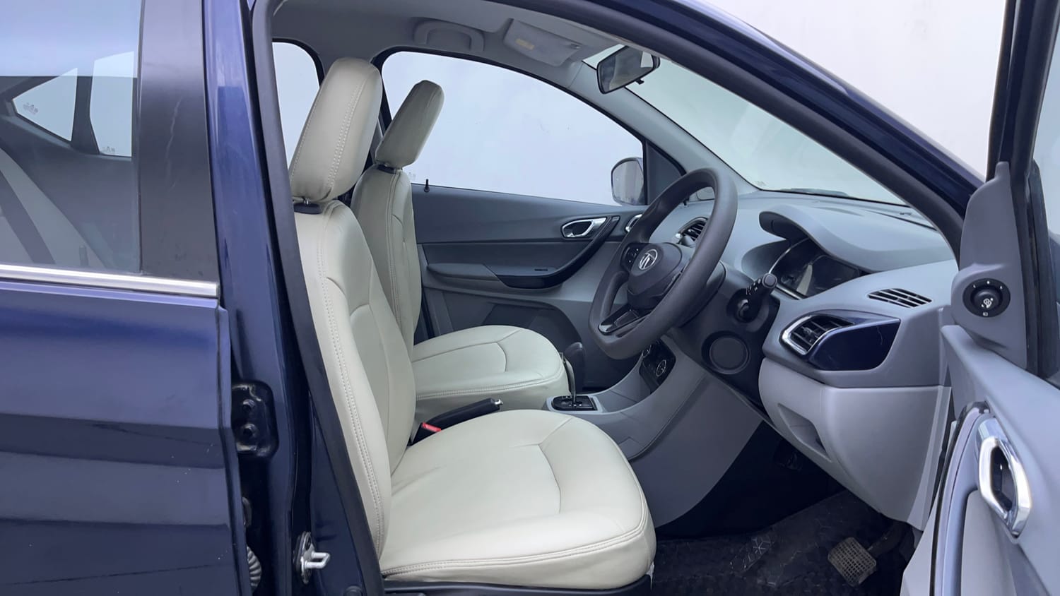 Used 2021 Tata Tigor XZA Plus Petrol Automatic interior RIGHT SIDE FRONT DOOR CABIN VIEW