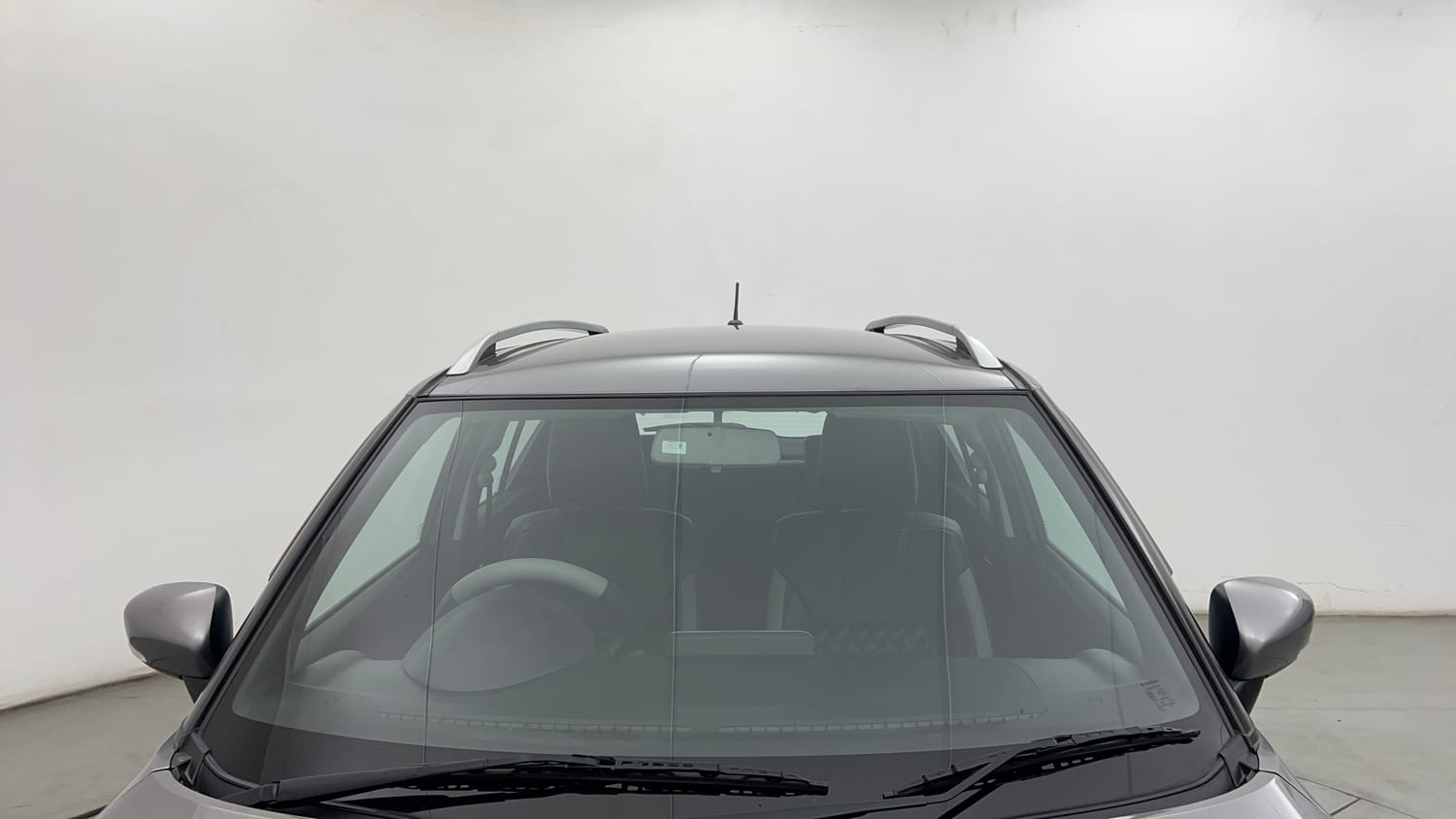Used 2023 Maruti Suzuki Ignis Zeta 1.2 MT Petrol Manual exterior FRONT WINDSHIELD VIEW
