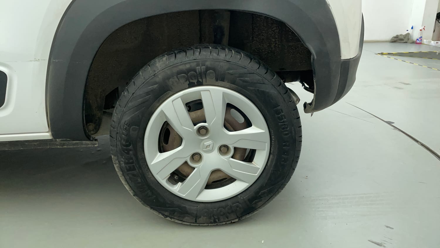 Used 2016 Renault Kwid RXT Petrol Manual tyres LEFT REAR TYRE RIM VIEW