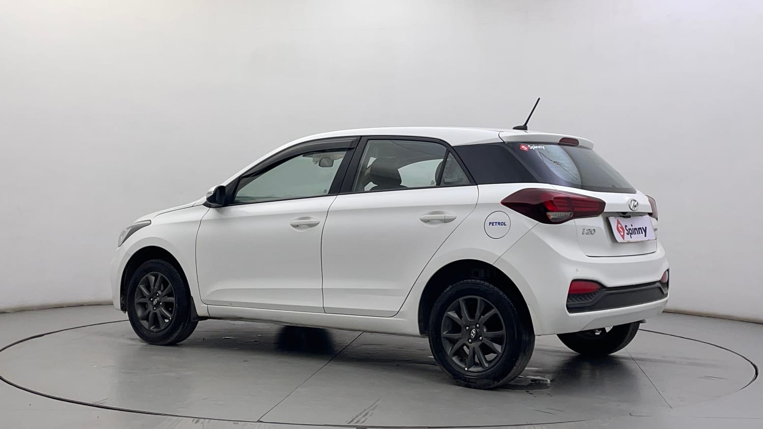Used 2020 Hyundai Elite i20 Sportz Plus 1.2 Petrol Manual exterior LEFT REAR CORNER VIEW