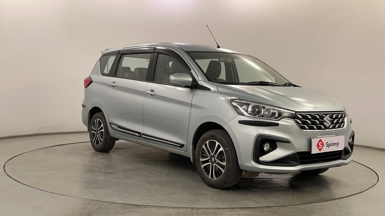 Used 2023 Maruti Suzuki Ertiga ZXi Plus Petrol Manual exterior RIGHT FRONT CORNER VIEW