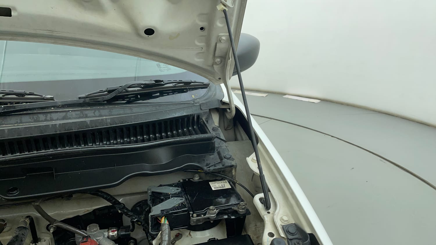 Used 2023 Maruti Suzuki Alto K10 VXi S-CNG Cng Manual engine ENGINE LEFT SIDE HINGE & APRON VIEW